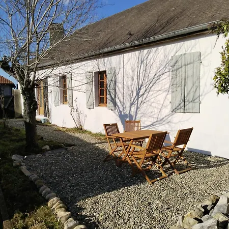 Maison De L'enfant Apartment