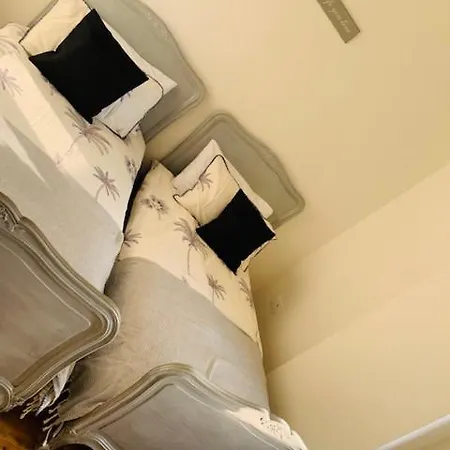 Maison De L'enfant *